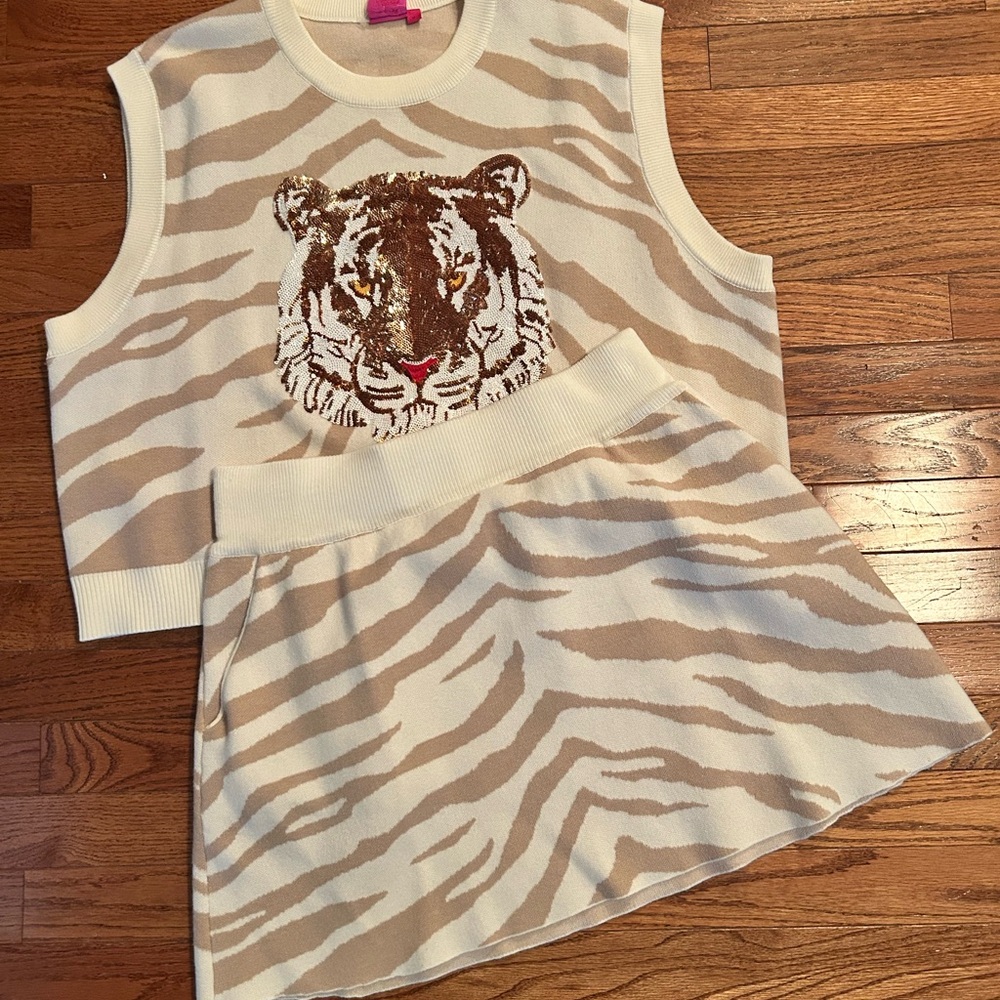 QUEEN OF SPARKLES Tiger Head Sequin Sleeveless sweater Top and Skirt Set